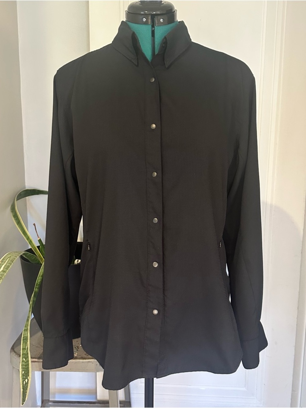 Columbia Sportswear Lightweight snap Performance Fishing Gear shirt - Black